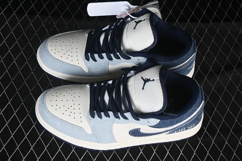 All categories Air Jordan Jordan series basketball shoes Air Jordan 1 Low High-end customization Low-top sneakers Air Jordan 1 Low AJ1 Joe 1 Dior joint brand Retro denim High-end customization Low-top retro basketball shoes QG2025-002